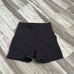 Lululemon Align shorts 4IN